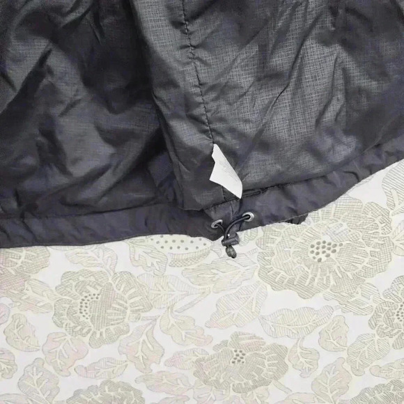 REI Mens Medium Windbreaker Jacket  Polyester & Nylon Full Zip Mock Neck - Picture 4 of 8